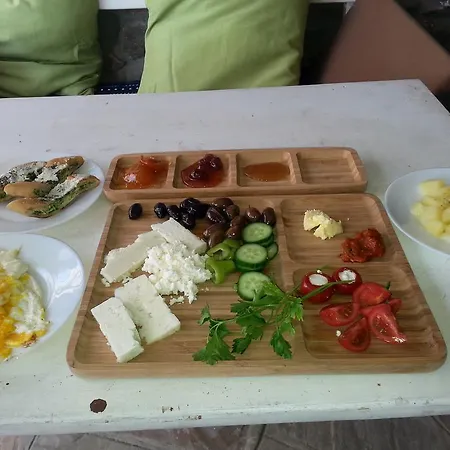 Izzet Efendi Konak & Birgi