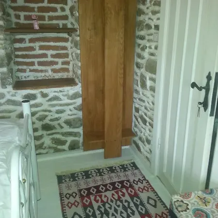 Izzet Efendi Konak & アパートホテル Birgi