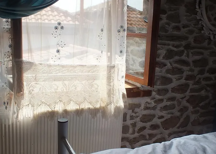 Izzet Efendi Konak & * Birgi