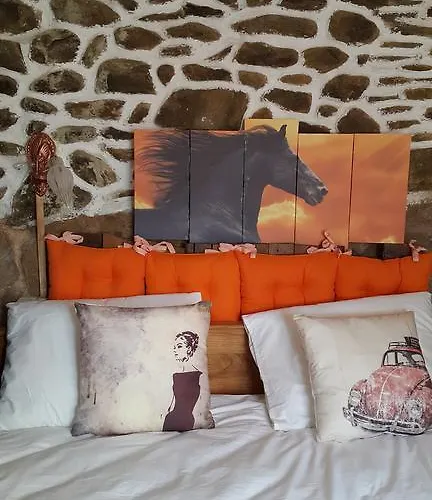 Izzet Efendi Konak & * Birgi